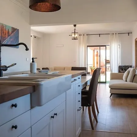 King's House Ericeira